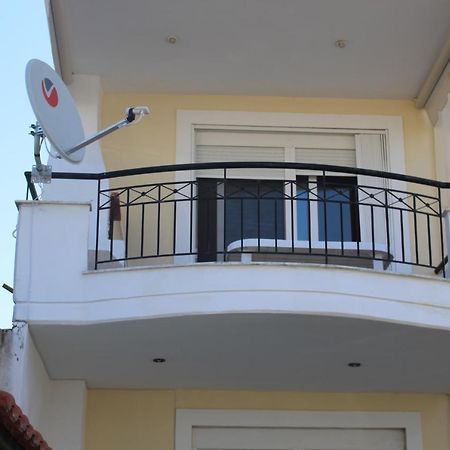 Paralia Ofriniou Gr Sunrise Apartments 3 Exterior foto