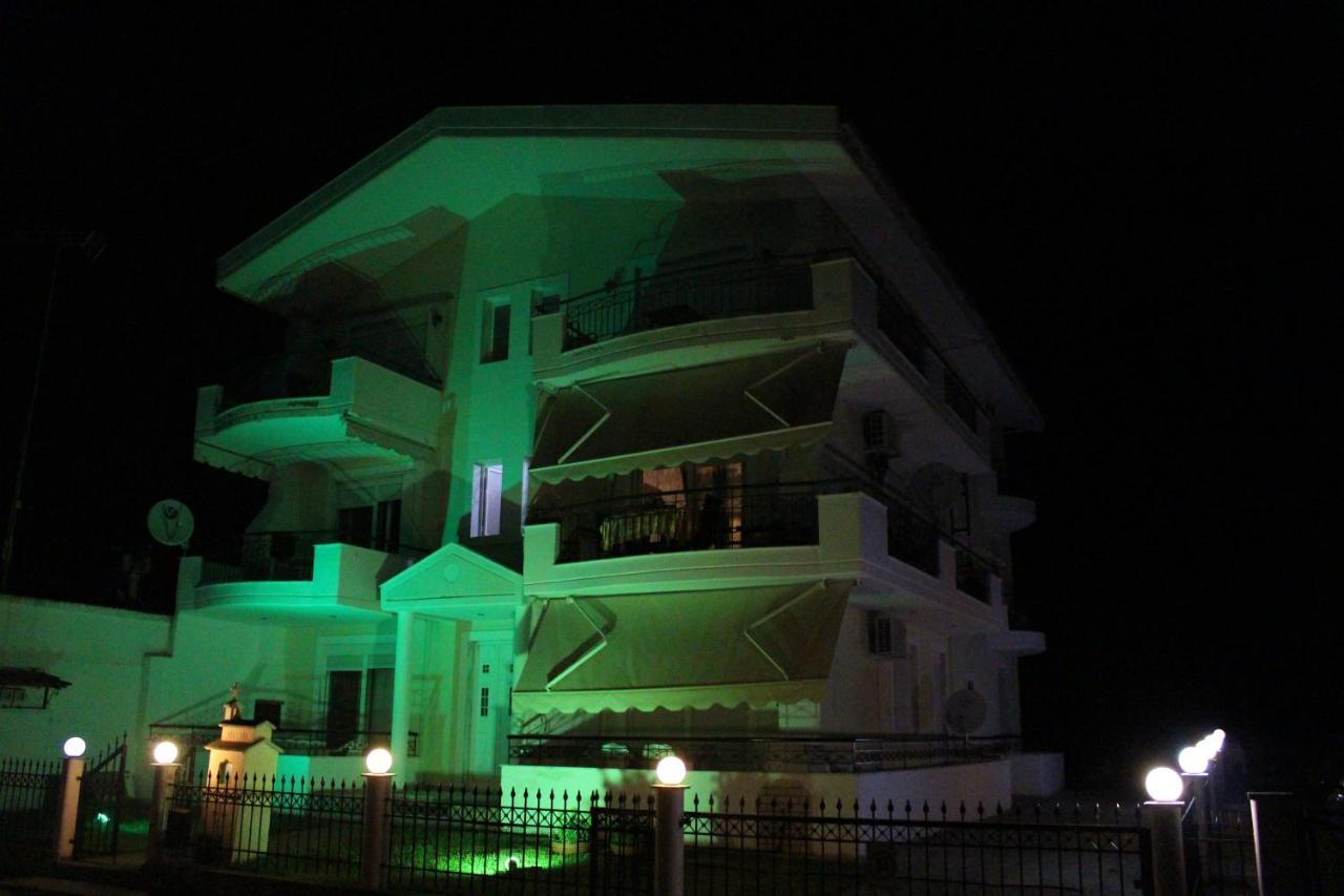 Paralia Ofriniou Gr Sunrise Apartments 3 Exterior foto