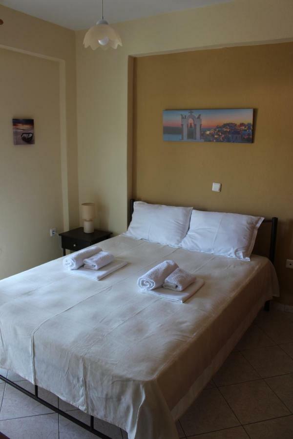 Paralia Ofriniou Gr Sunrise Apartments 3 Exterior foto